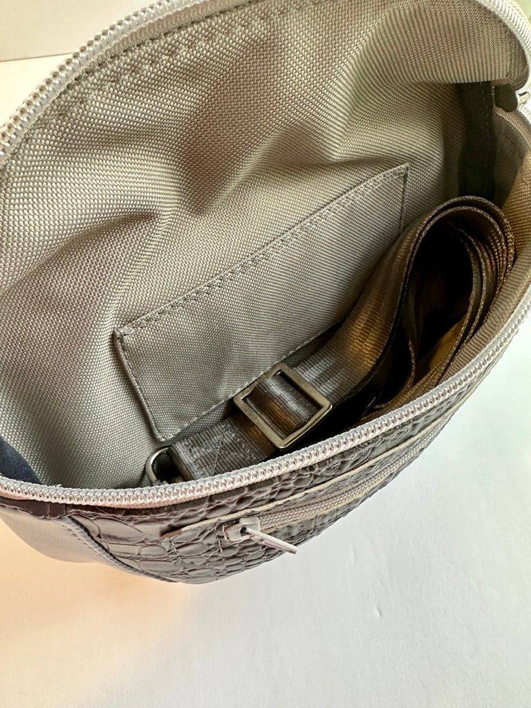 Clamshell Waistpack/Sling