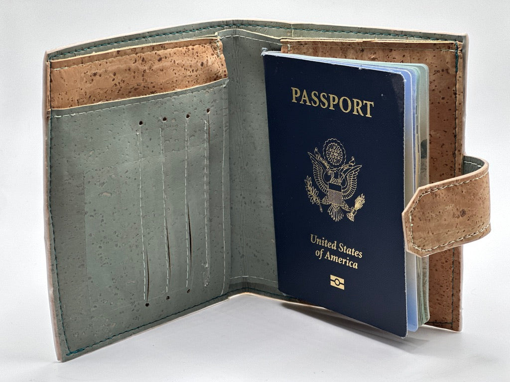 Gallivantar Passport Wallet